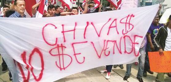 Protesta en contra de Angélica en las Lomas