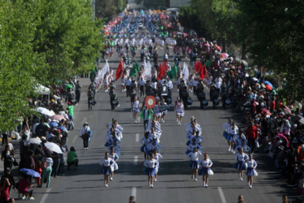 Festejan aniversario 104 de la Revolución
