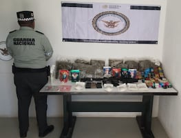 Guardia Nacional asegura paquetes con droga y piezas de un arma en el Aeropuerto de Querétaro