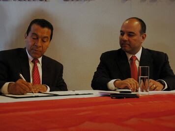 Firman convenio con universidades