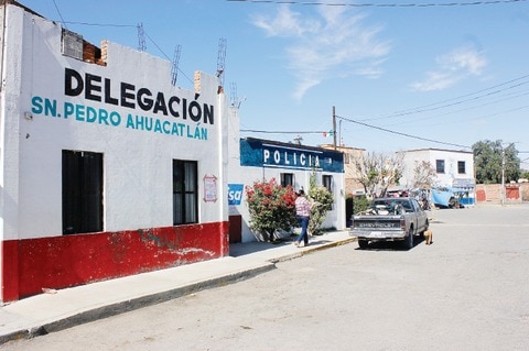Denuncian altos cobros en agua