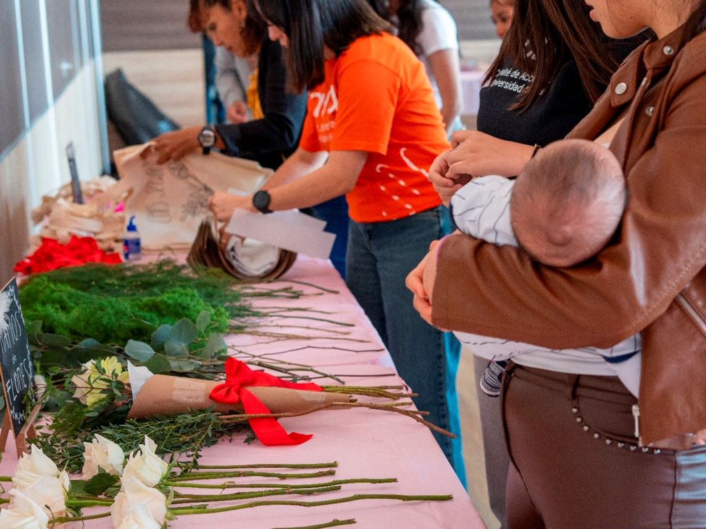 Brindan apoyo a queretanas embarazadas