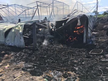 Se incendia fábrica clandestina en Punta de Obrajuelos