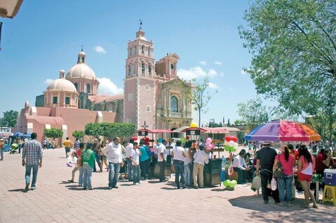 Estiman 100 mdp de derrama por puente