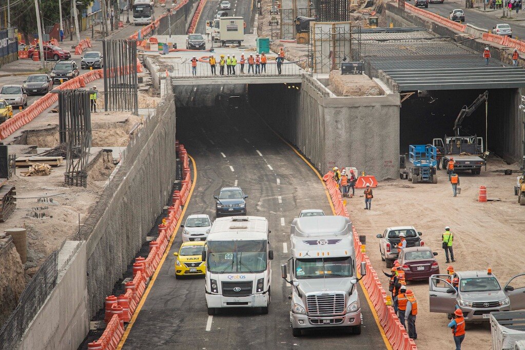 Abren un tramo de carriles centrales del Paseo 5 de Febrero