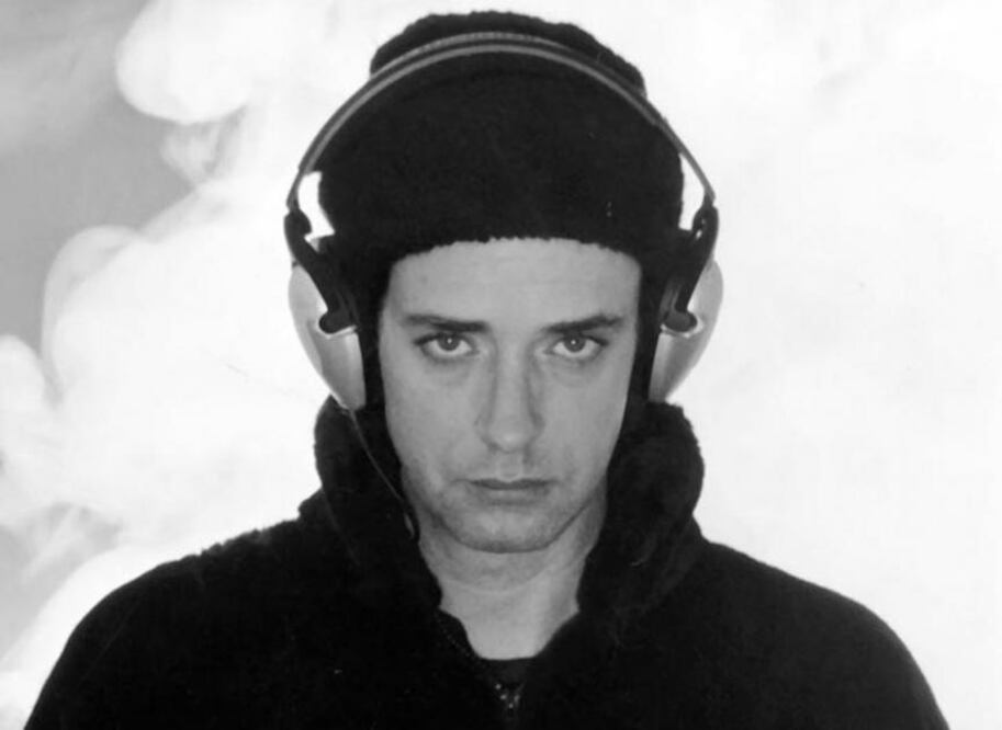 Gustavo Cerati inicia su carrera musical en el año de 1983. Sus primeros shows fueron en julio de este año, en la discoteca Airport y en el Stud Free Pub (Foto: Archivo El Universal)