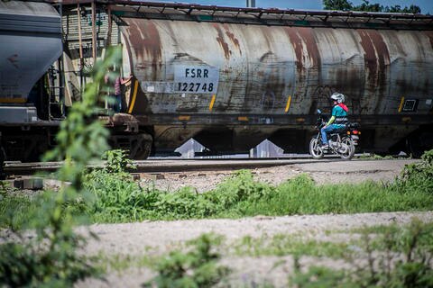 Para detener robos, PGR trabaja en acercamiento con empresas ferroviarias