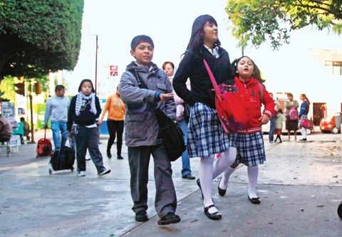 Regresan a horario habitual