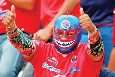 Los Gallos sin miedo al tiburón