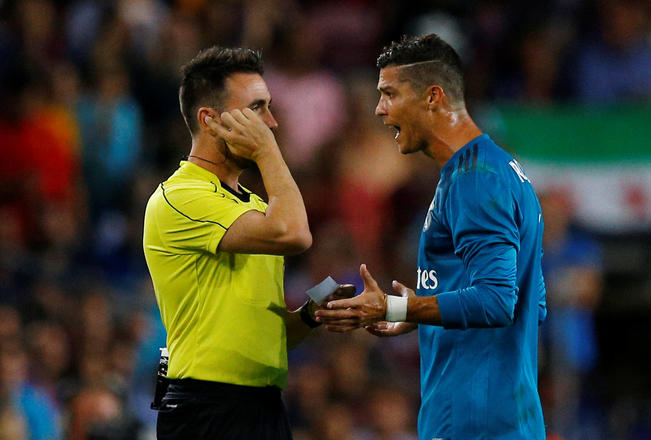 Ronaldo va  del júbilo a la sandez