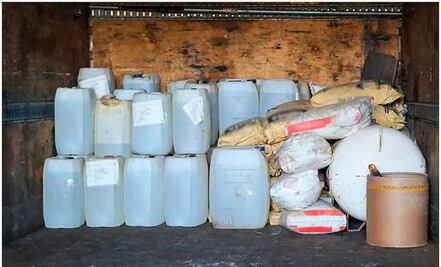 Destruyen 400 mil tabletas de fentanilo y más de 6 toneladas de precursores químicos en Jalisco; había 9 cuadernos de investigación