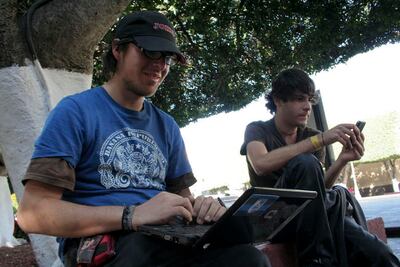 Aumenta búsqueda de empleo por internet