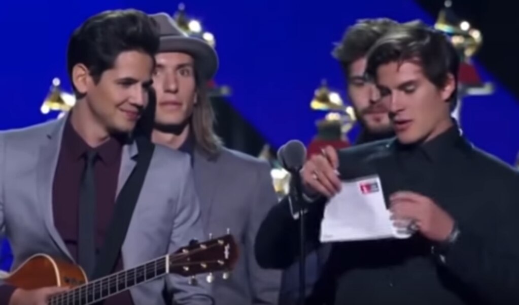 Presentador de los Grammys no sabía que Juan Gabriel murió