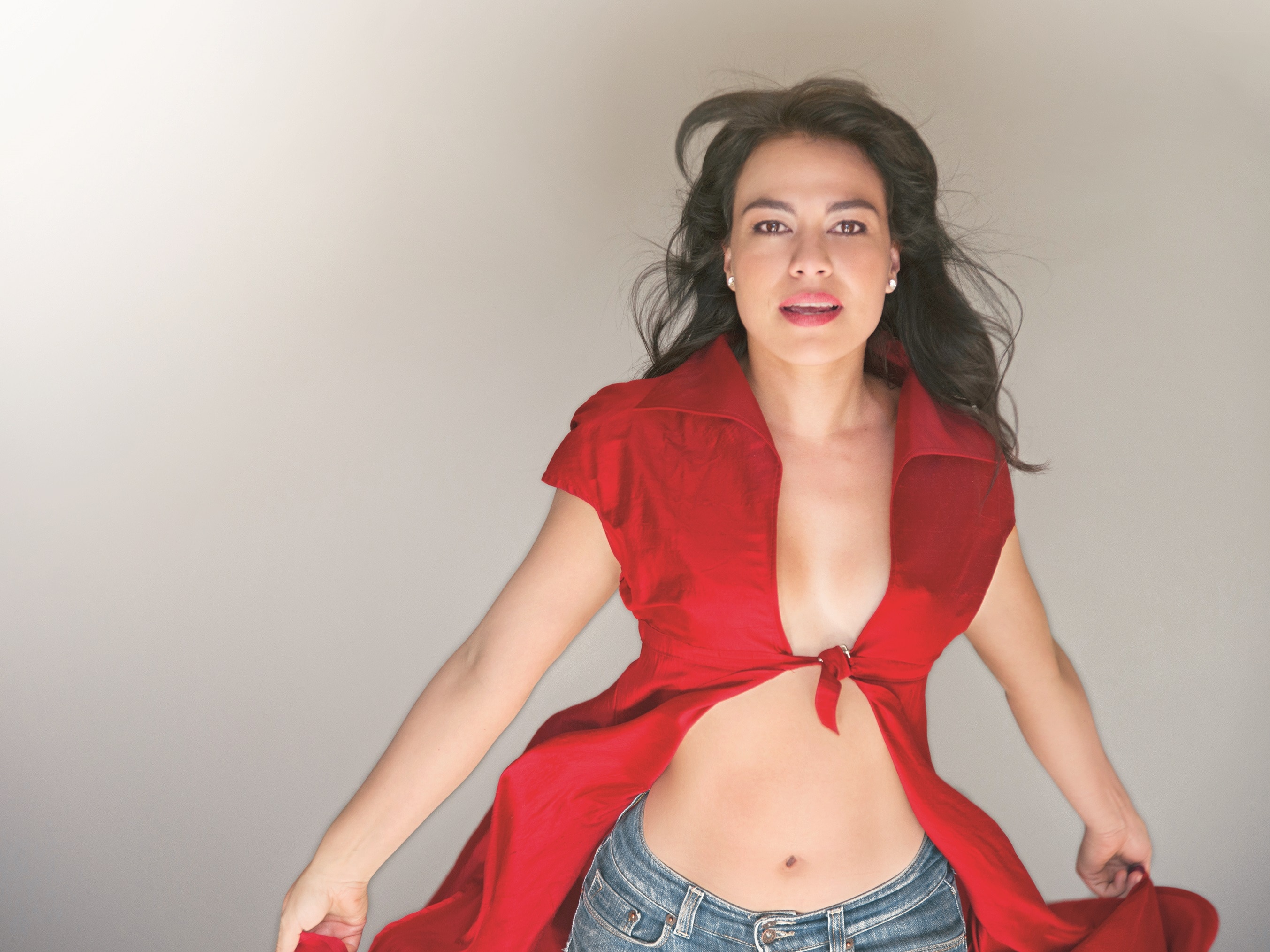 Giovanna Zacarías, mujer multifacética