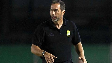 León deja presión a Cruz Azul