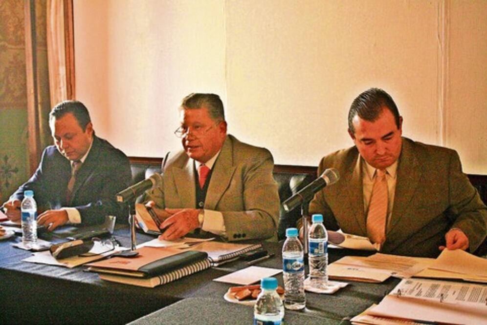 Aprueban dictamen de reforma educativa