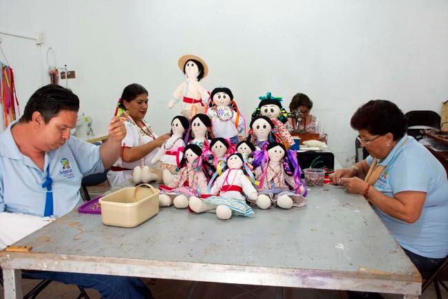 Buscan que "inditas" sean el símbolo de Corregidora