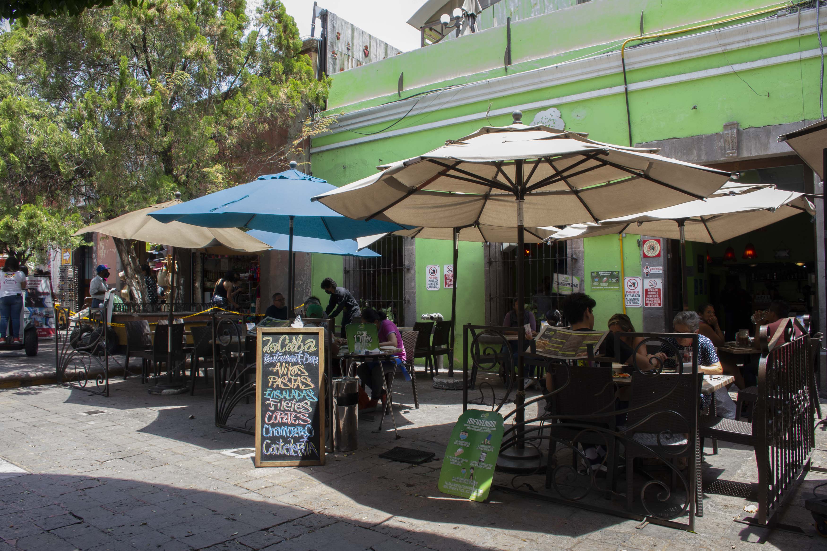 “La gente aún tiene miedo de salir a festejar el 10 de mayo”