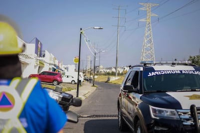 Hallan granada en un camellón de la capital queretana