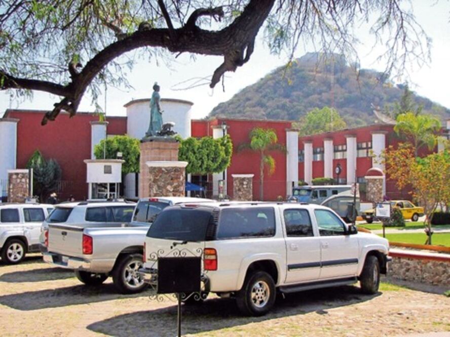  Alista diputado oficina móvil 