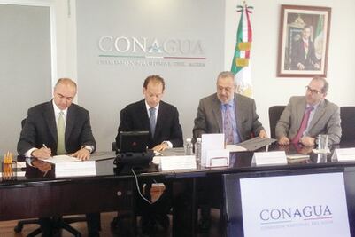 Calzada y Conagua oficializan convenio 
