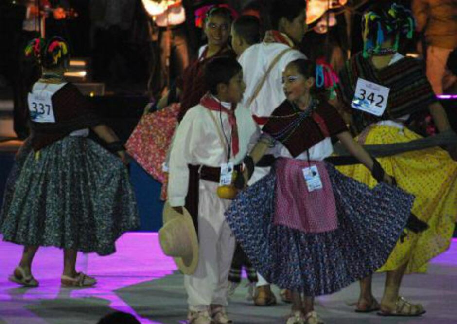 Presentan Concurso de Huapango 