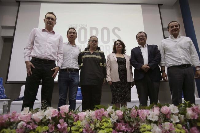 Aspirantes al Senado de la República se presentaron en el debate organizado por el Tec de Monterrey donde fue notable el respeto y admiración que se tienen entre los aspirantes al curul. Foto: DEMIAN CHAVEZ. EL UNIVERSAL