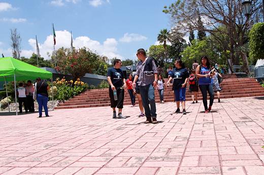 Denuncian proselitismo