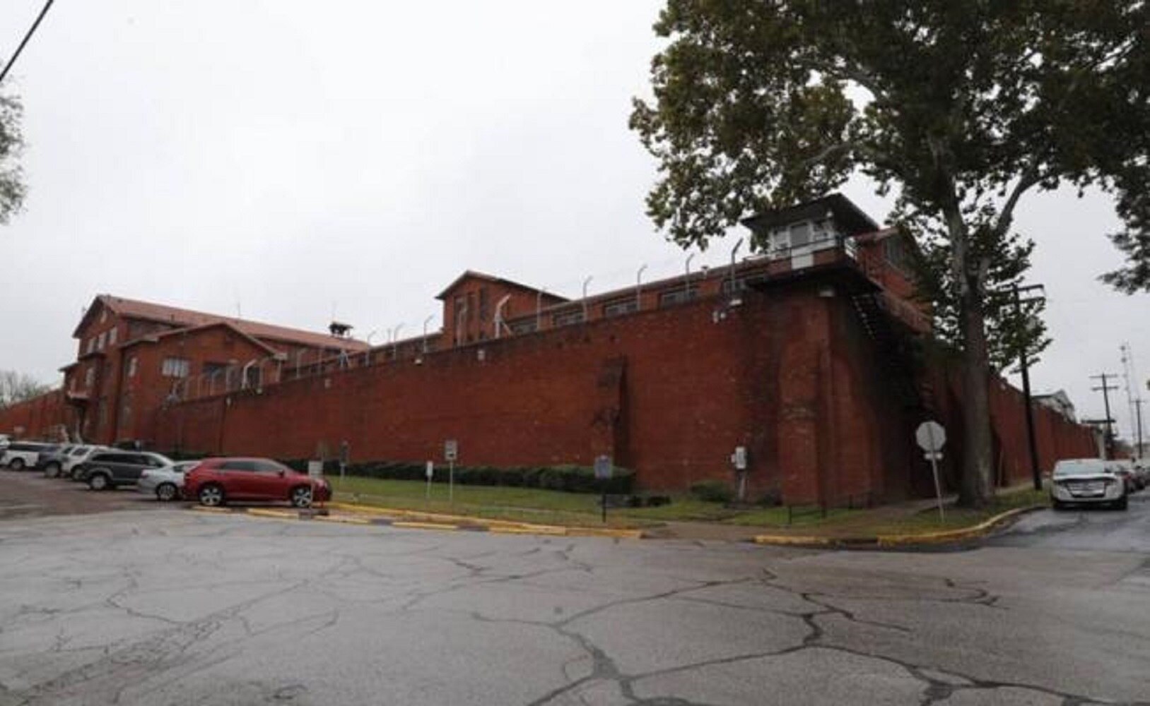 "Yo no lo planeé, estaba drogado", dice condenado a muerte por matar a su prima