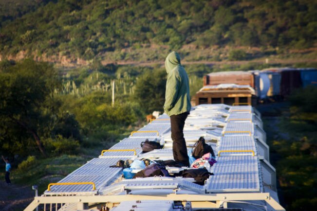 Proponen mejoras en iniciativa sobre migración