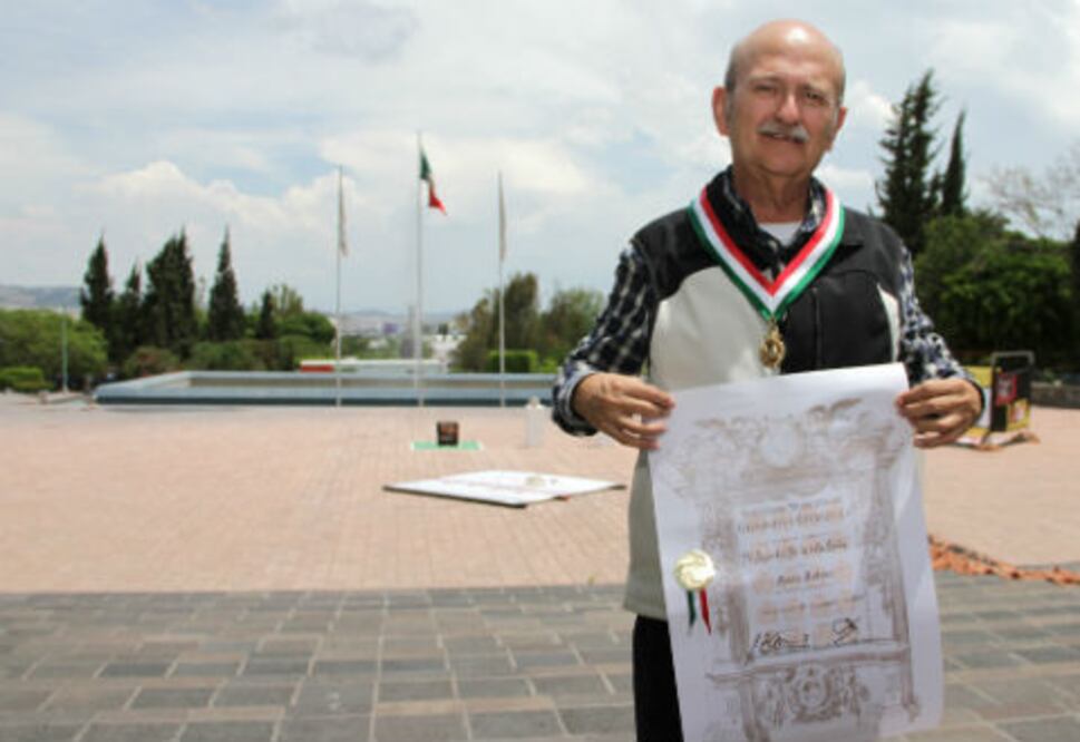 Docente de la UAQ es nombrado integrante de la SMGE