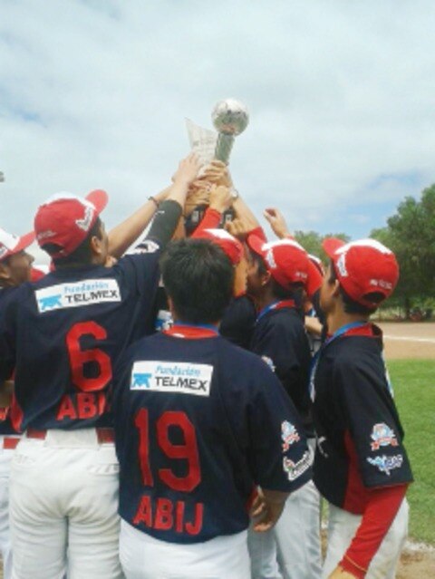 Se reencuentra el beisbol capitalino