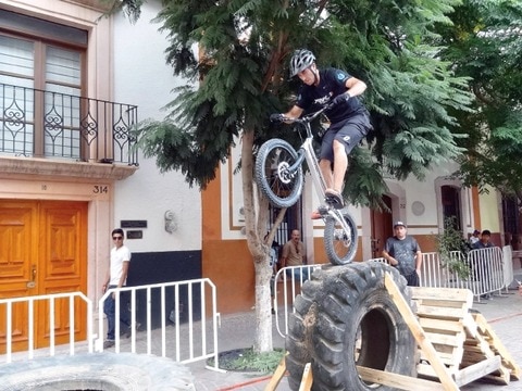 David García emociona y gana en el Nacional de Trial en bici