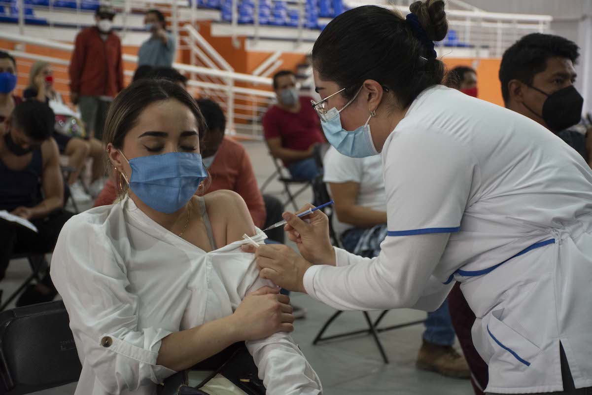 Se han aplicado 966 mil 324 dosis contra el Covid-19 en Querétaro