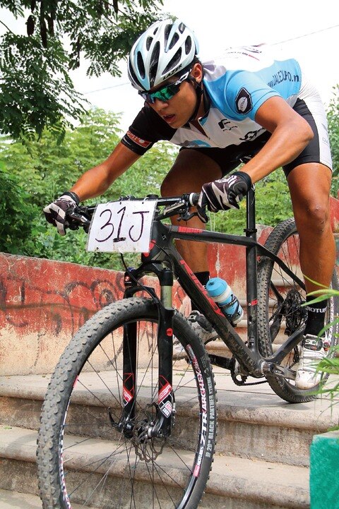 Rico domina en ciclismo de montaña en La Cañada