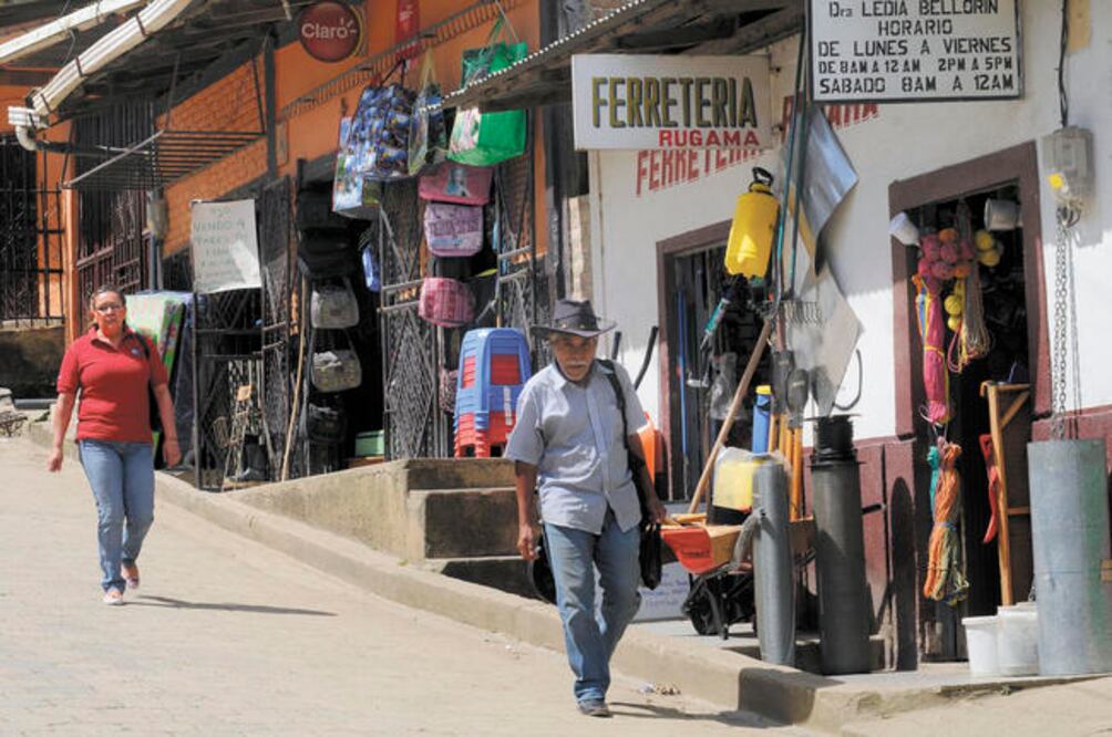 Autoridades y el Patronato del Centro Histórico de SJR impulsan que los anuncios del centro respeten la imagen de la zona (ARCHIVO EL UNIVERSAL)