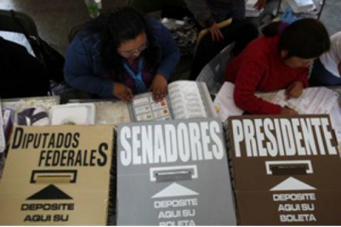 Presentan reformas para candidaturas