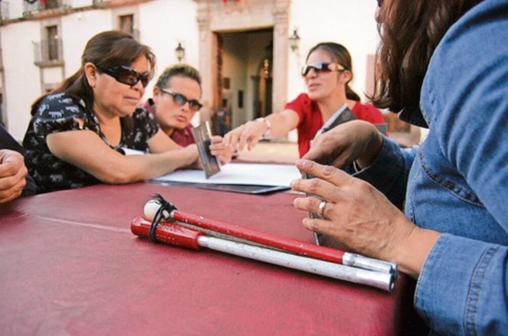 Buscan sensibilizar en tema de debilidad visual