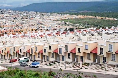 Falta vivienda social en Querétaro; costos están fuera de la capacidad de los compradores 