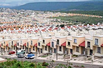 Falta vivienda social en Querétaro; costos están fuera de la capacidad de los compradores