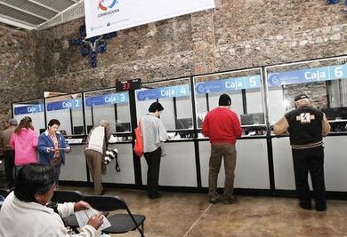 Paga 78.4% de la población impuestos 