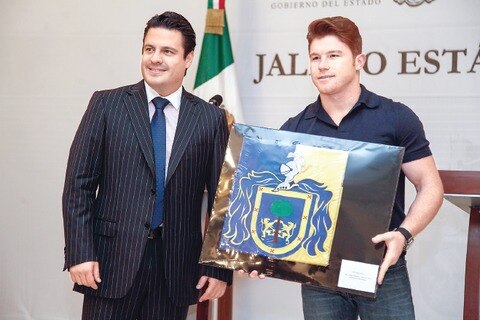 “Canelo” inicia concentración