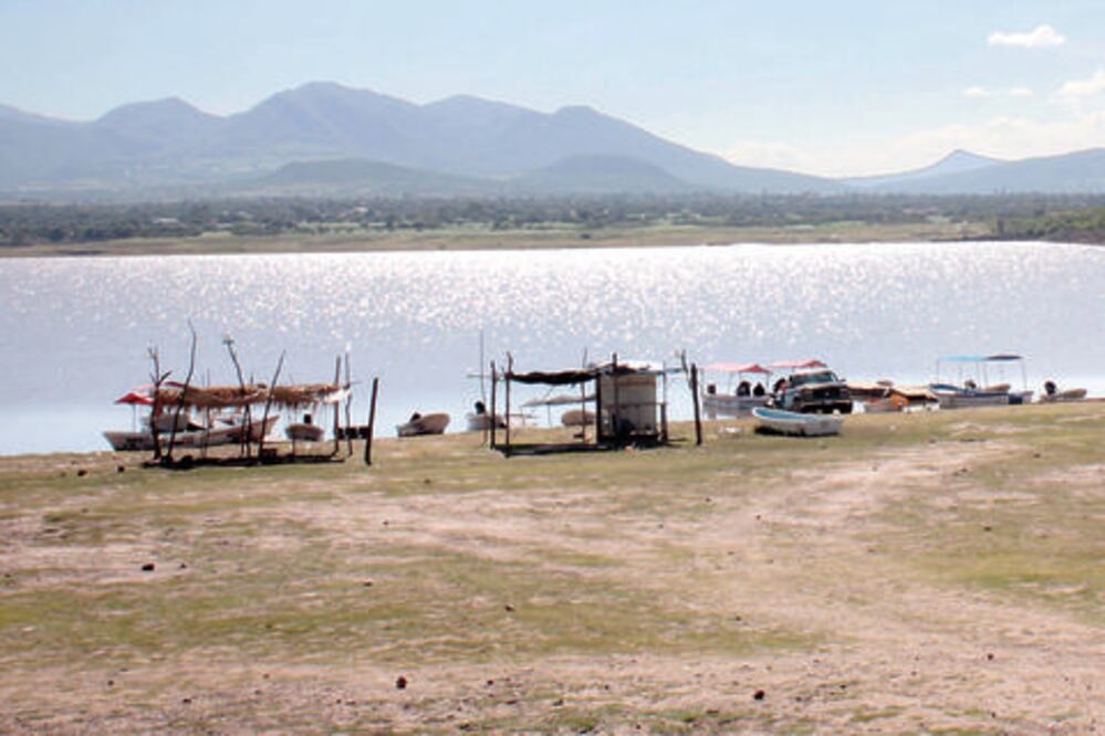 En riesgo de clausura ‘El Acapulquito’
