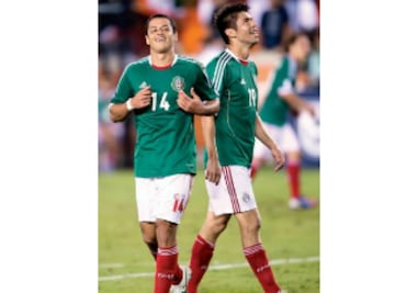 Golea, pero no convence