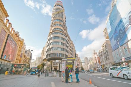 España, entre la agonía y el repunte del Covid-19
