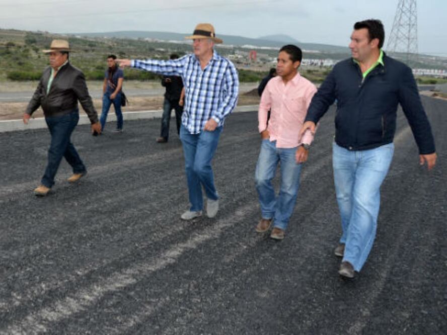 Vega supervisa avances de obra