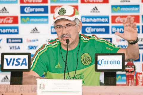 Gio no estará en el Tri por una lesión