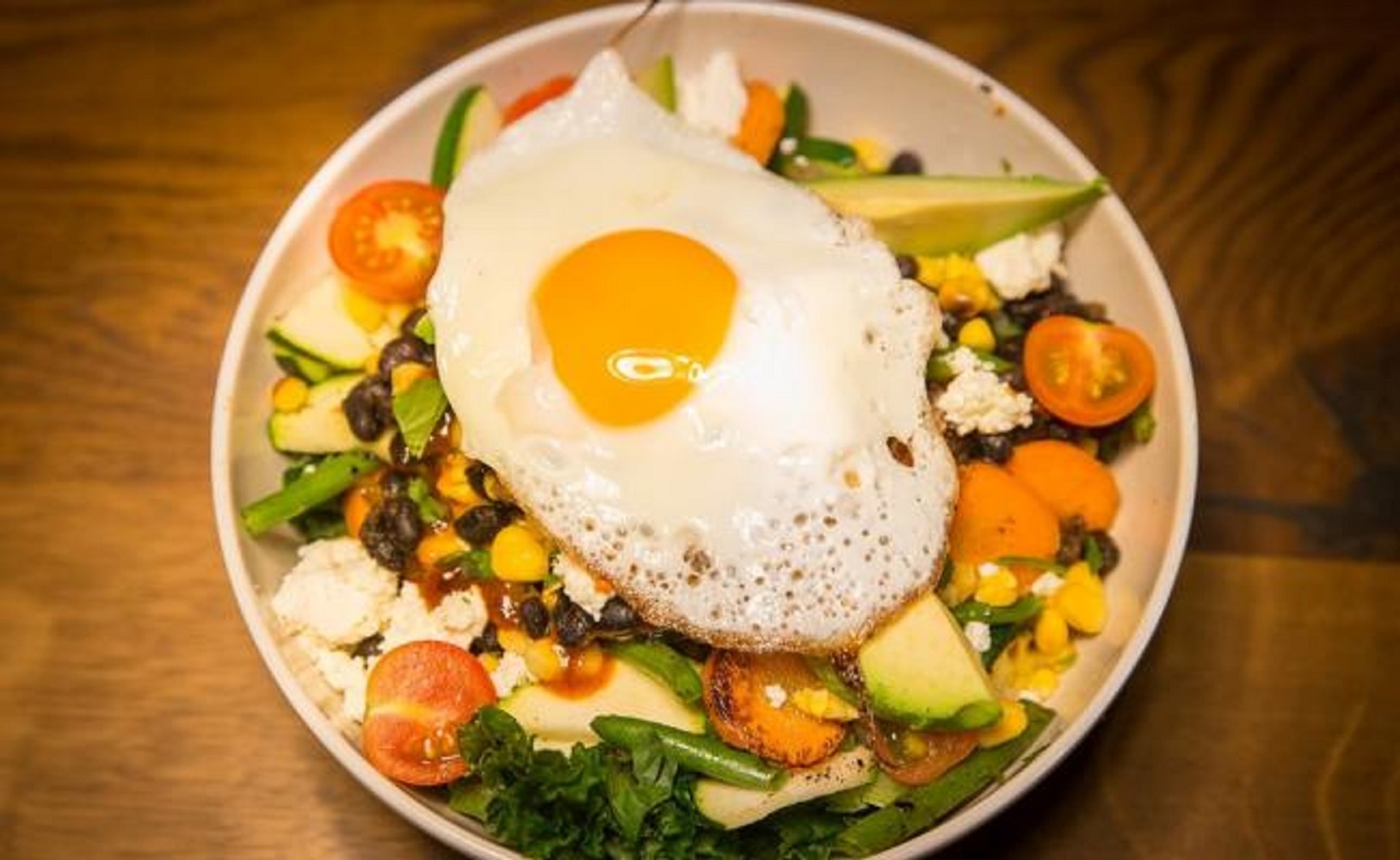 ¿Qué alimentos no debes meter al microondas?