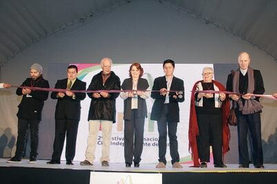 Niños y ancianos, los invitados de honor 