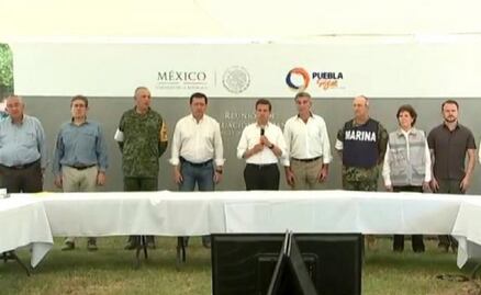 EPN asegura que aún buscan sobrevivientes en edificios colapsados